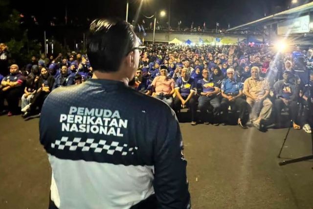 Umno ingat boleh jadi nombor satu, rupanya Pas mahu jadi ‘Abang Long’