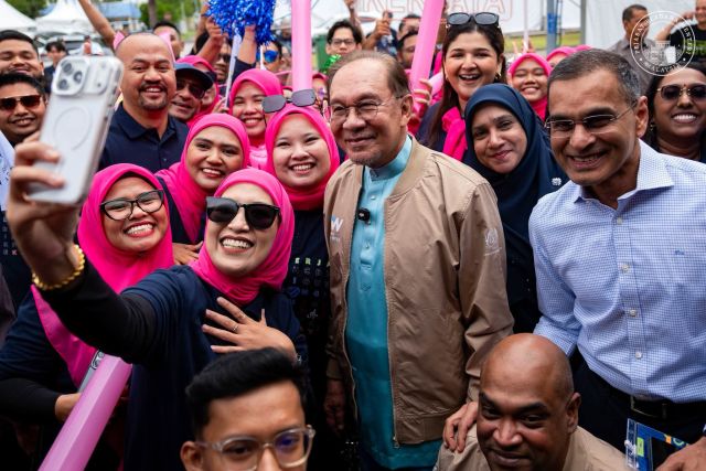 Politik takfiri, perkauman dan gila kuasa ancam rakyat Malaysia