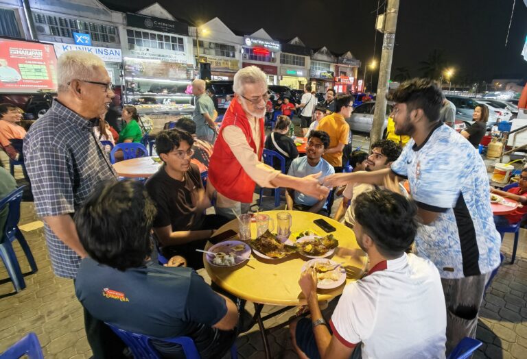 Khalid Samad seru pengundi Johor tolak politik lama, sokong kerajaan bersih di Kota Iskandar