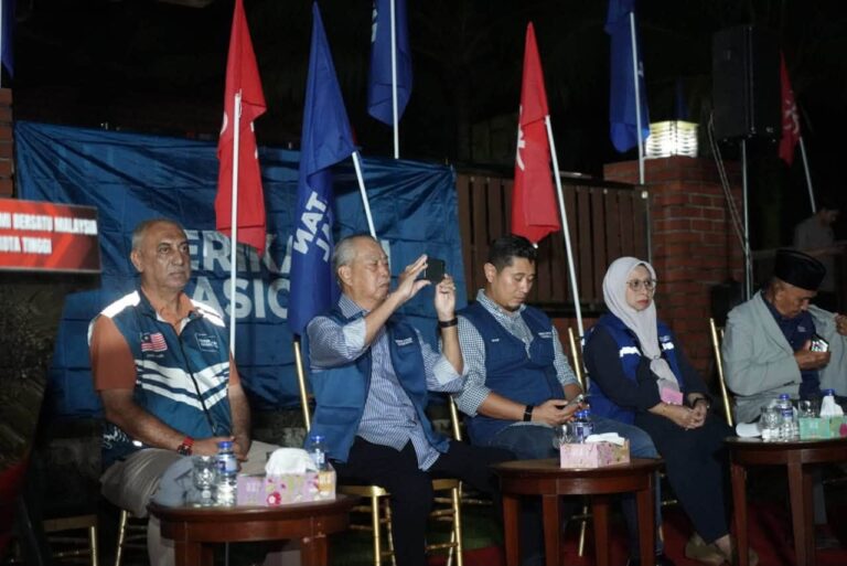 Muhyiddin arah penyokong jangan undi BN, bentuk pembangkang yang kuat 
