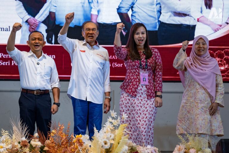 “Jangan pilih kaki fitnah” – Anwar seru Johor pilih pemimpin berprinsip