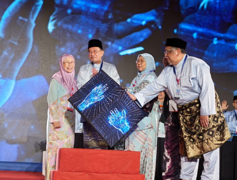 Reformasi lebih tegas selepas tiga tahun kukuhkan politik dan ekonomi – Anwar