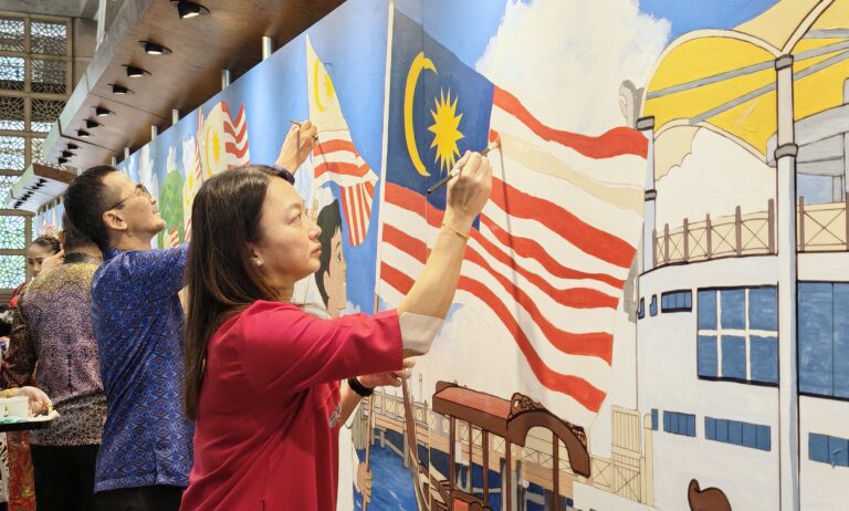 62,386 Jalur Gemilang dikibarkan di tiga Wilayah Persekutuan sempena Bulan Kebangsaan