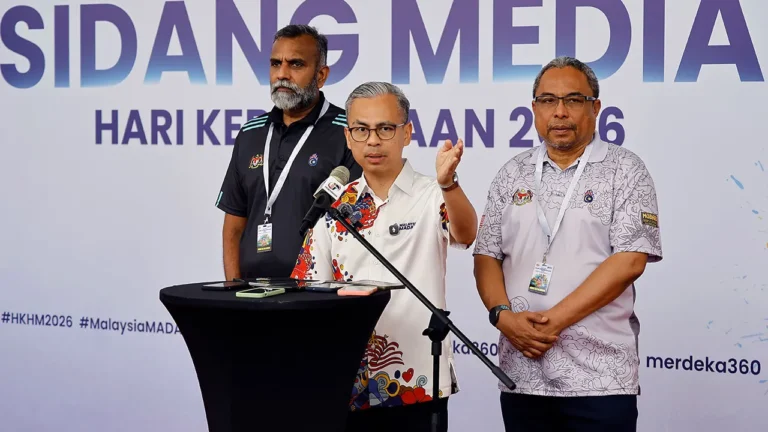 Jerebu masih ada, sambutan merdeka di Putrajaya esok tetap jalan seperti biasa