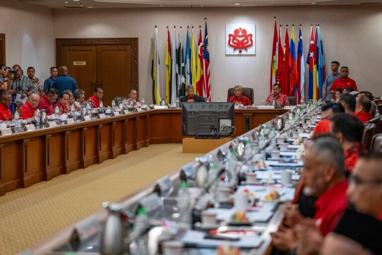 Umno buka pintu rundingan dengan parti lain, Pas pula diundang ke PAU 2026