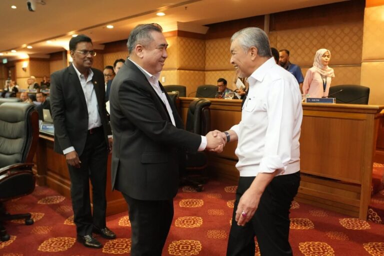 6,537 maut atas jalan raya tahun lalu – Zahid mahu kurangkan kadar kematian motosikal 