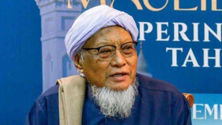 Video : Apapun wadah politik, manusia tiada kuasa tentukan nasib manusia lain di akhirat – Tok Guru Wazir