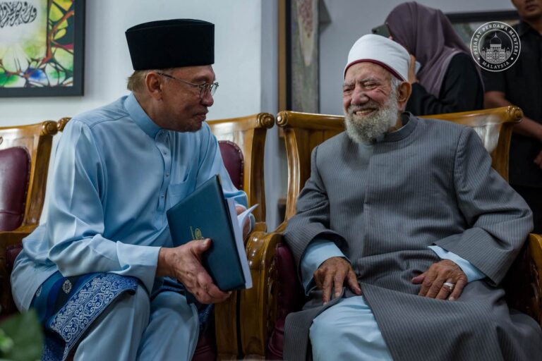 Anwar ziarah ulama besar al-Azhar, bawa pesan pelihara turath tanpa menolak teknologi