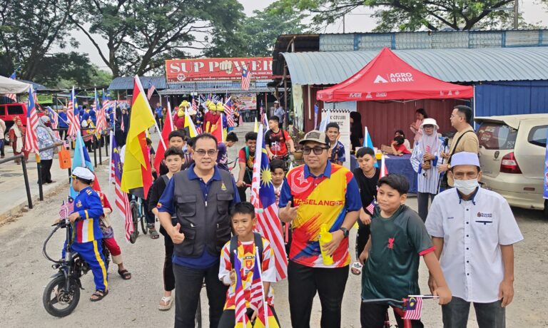 Hari Malaysia di Padang Jawa angkat perpaduan, generasi muda diingatkan jangan hilang jati diri