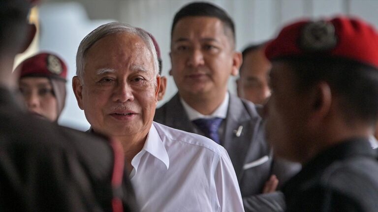RENCANA | Pengampunan bersyarat Najib dan persoalan yang bermain di fikiran rakyat