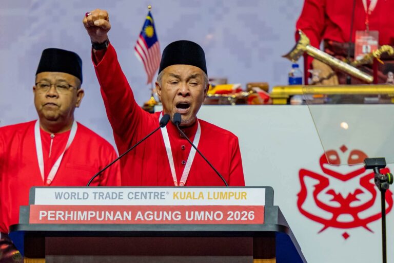 Kalau tak selesa, kenapa tunggu kena halau? Zahid cabar PH singkir Umno dari Kerajaan Perpaduan