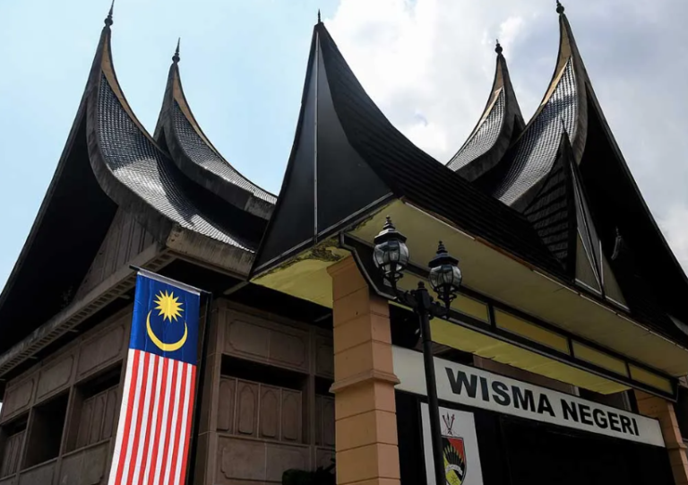DKU tidak berdiam diri, fail permohonan hina mahkamah terhadap MB dan 16 lagi