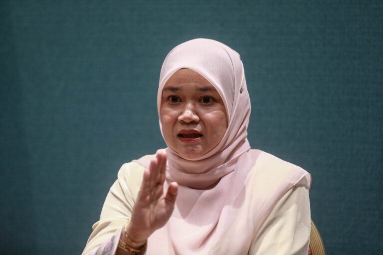 Fadhlina jelaskan mengapa sekolah hanya ditutup apabila IPU melebihi 200