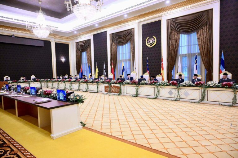 Raja-Raja Melayu akhirnya bersuara, usah jadikan kemelut takhta Negeri Sembilan medan rebut kuasa