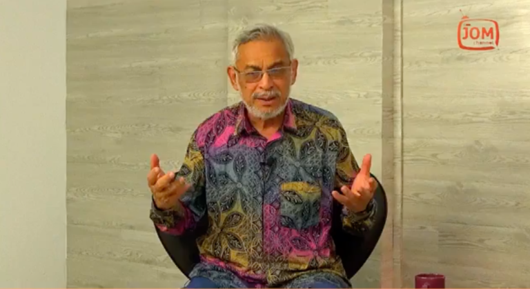 Video : ‘Politik sakau memang branding Umno BN’, kata Khalid Samad